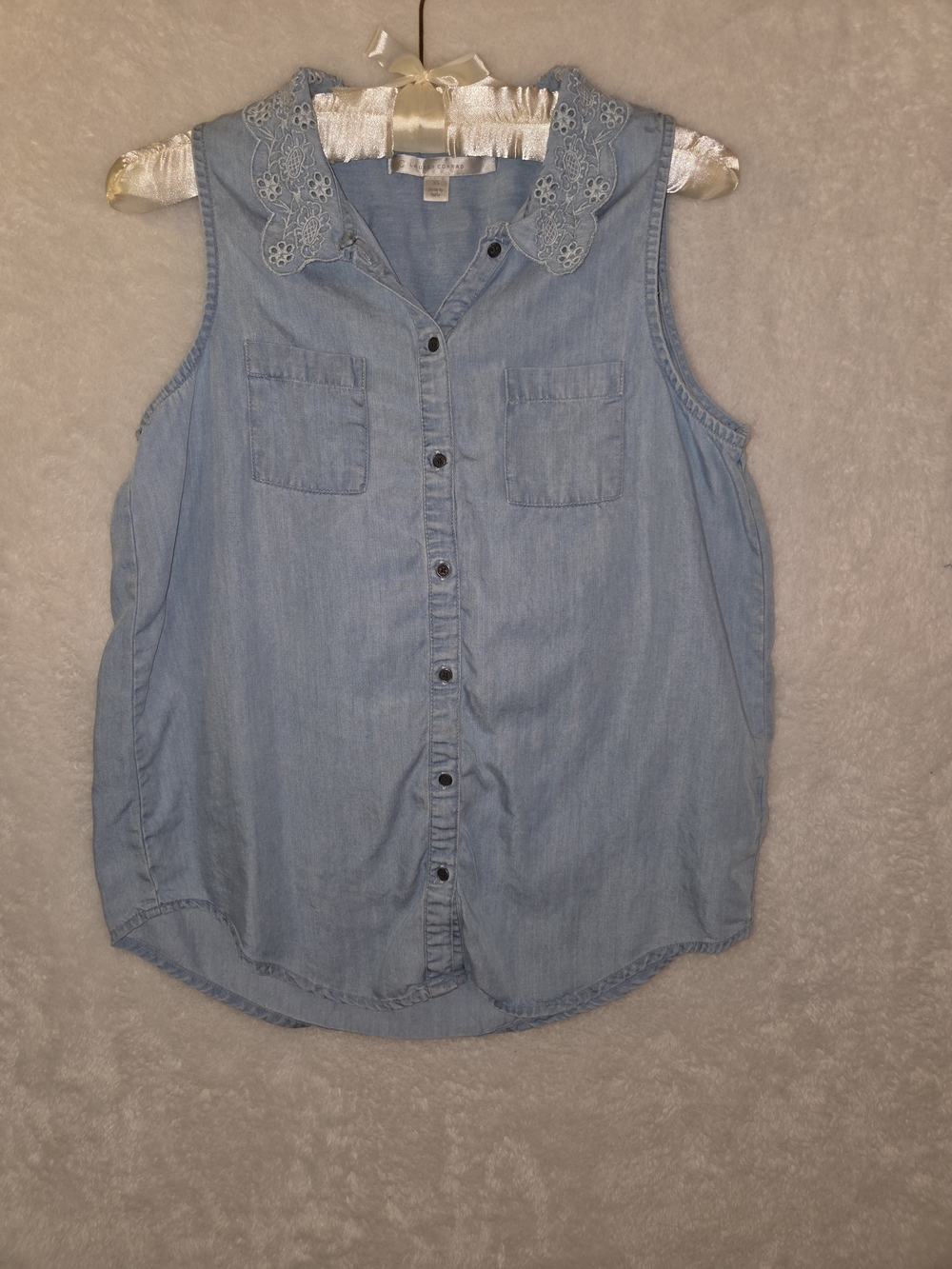 LC Lauren Conrad Lt Blue Chambray Sleeveless Button-up Coquette Blouse Sz Xs